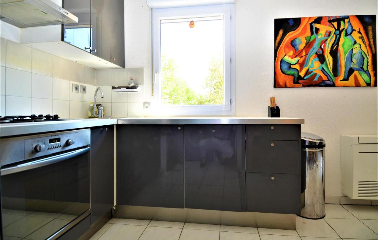 Lovely Apartment In Orange With Kitchen Exterior foto